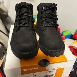 Timberland boots for toddler never worn